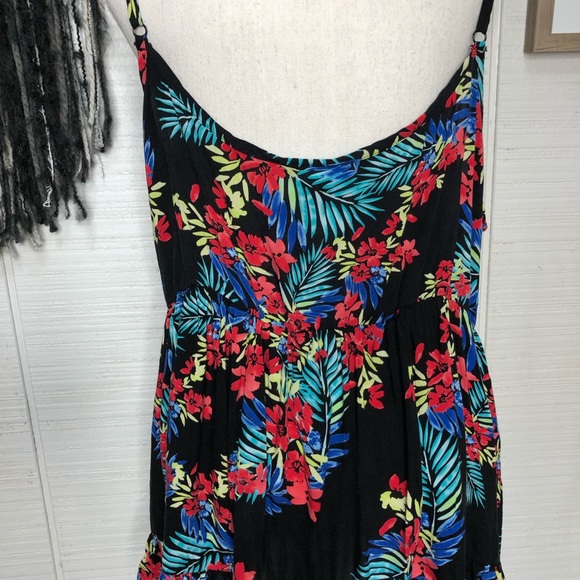Torrid tropical print spaghetti strap tank top - Picture 7 of 8